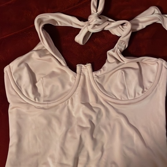 HOUSE OF CB BLUSH TWIST BUSTIER BODYSUIT - Picture 4 of 6